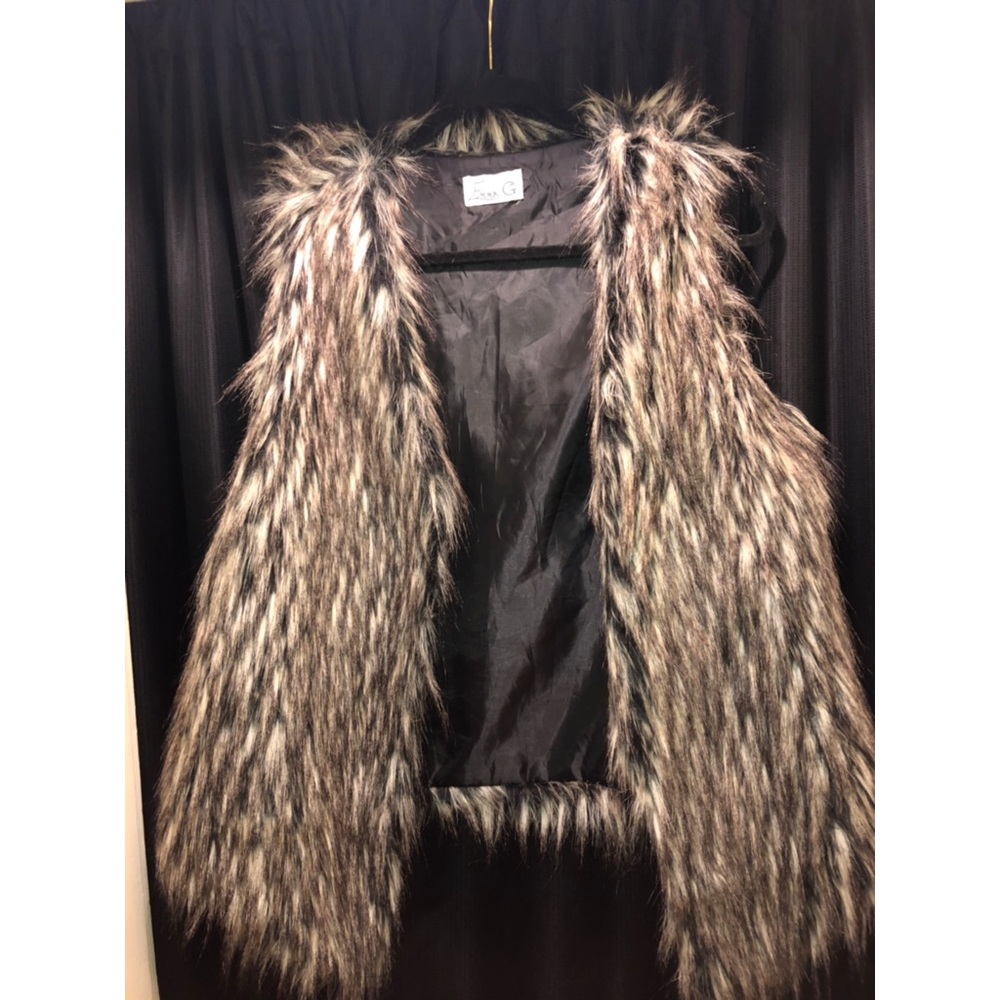 Faux fur vest